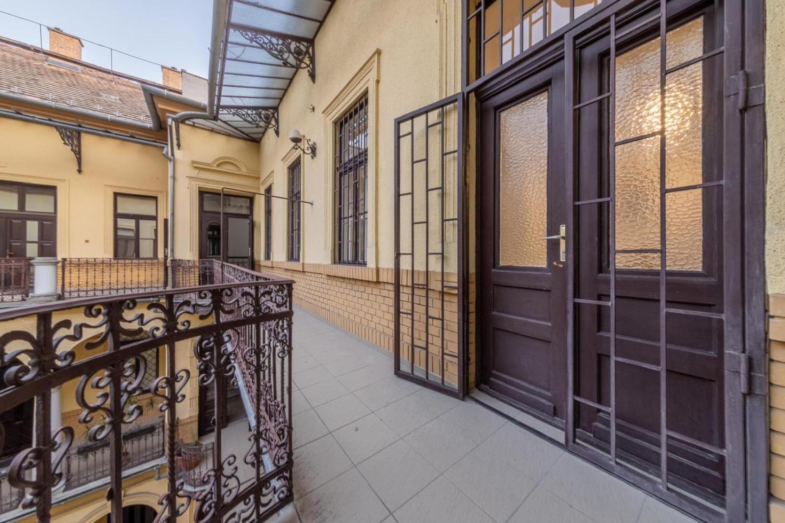 Sass Glamour Apartment Next To St Stephen Basilica S1 Budapest Exterior foto